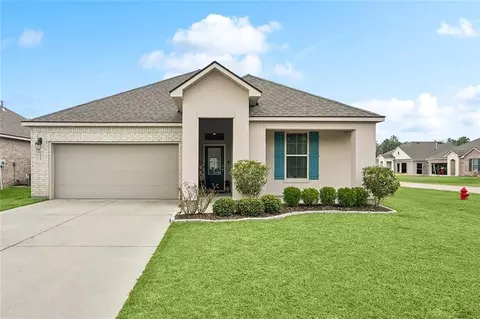 40327 Sedgwick Ln, Ponchatoula, LA 70454