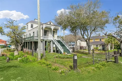 4518 30 Jean Lafitte Blvd, Lafitte, LA 70067