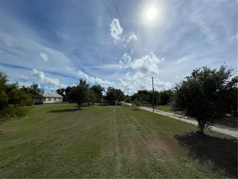 636 Buras River Rd, Buras, LA 70041