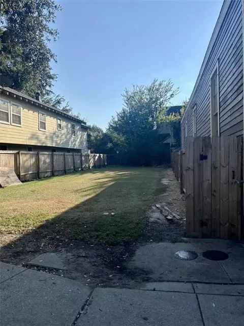 2620 Jackson Ave, New Orleans, LA 70113