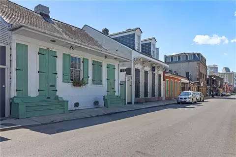 522 Burgundy St, New Orleans, LA 70112