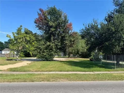 613 N Labarre Rd, Metairie, LA 70001