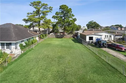 4437 Prairie St, Metairie, LA 70001