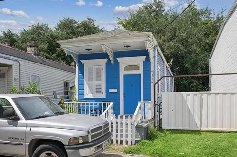 415 Manasses Pl, New Orleans, LA 70119