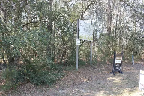 19214 Country Club Ln, Hammond, LA 70403