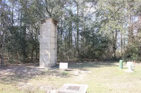 19210 Country Club Ln, Hammond, LA 70403