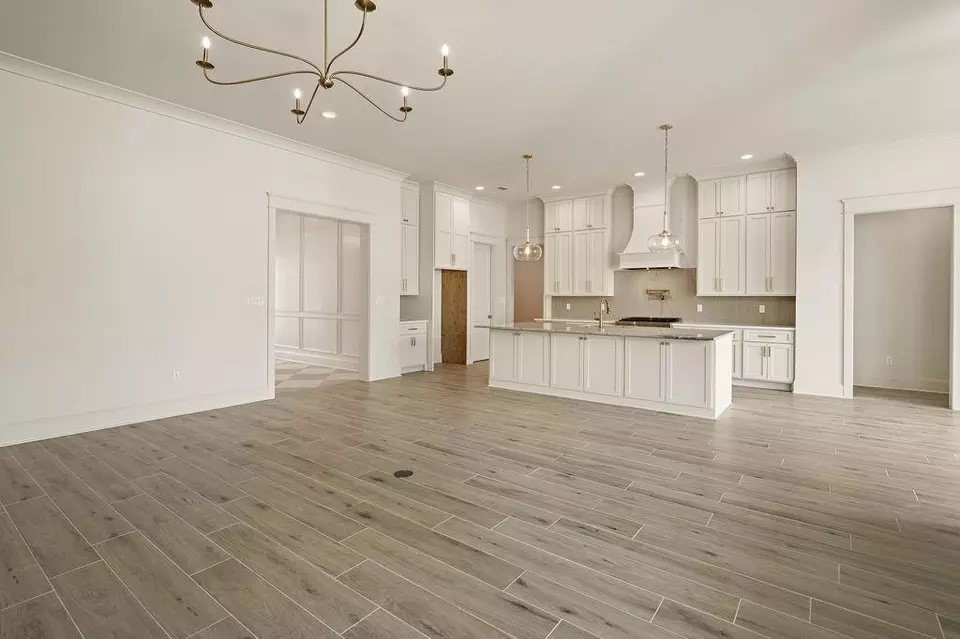 Living - 4221 Cypress Point Dr, Covington, LA 70433 photo 5 of 5