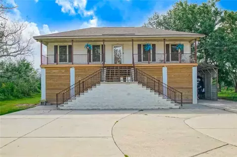 4575 Jean Lafitte Blvd, Lafitte, LA 70067