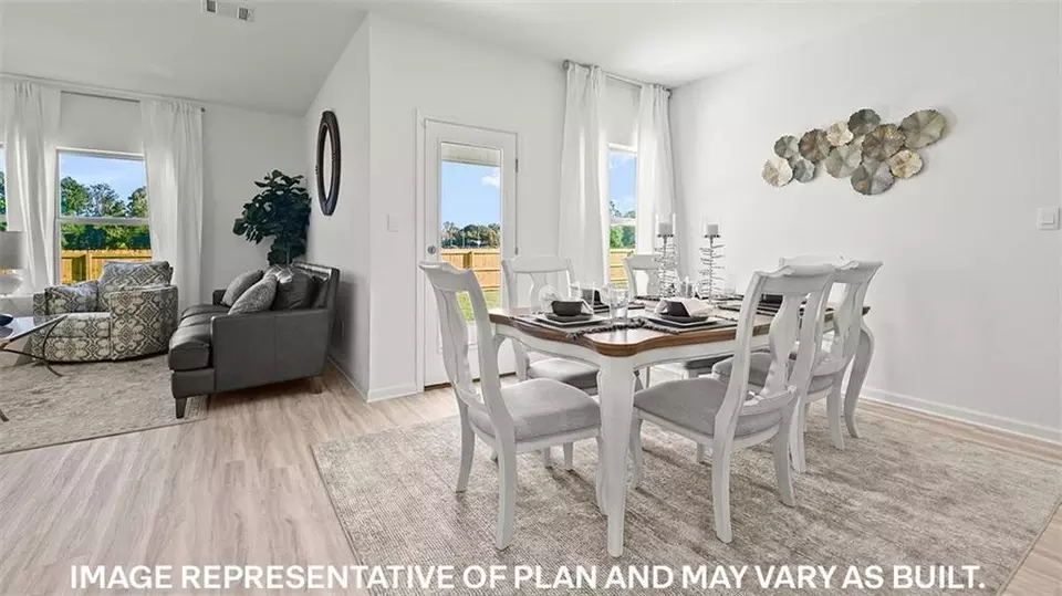 Dining - 40594 Cara Mae St, Slidell, LA 70461 photo 2 of 3