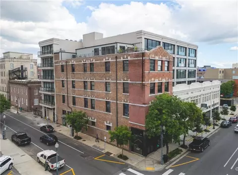 888 Girod St #201, New Orleans, LA 70113