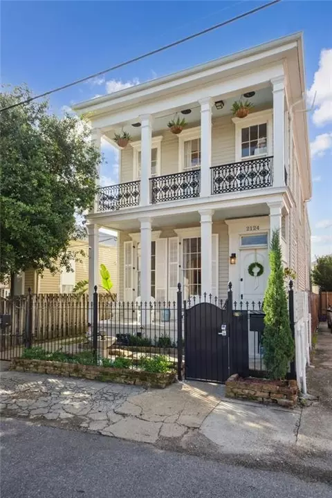 2124 Camp St, New Orleans, LA 70130