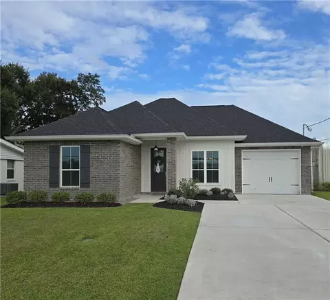 511 Lauve Ln, Luling, LA 70070 photo 1