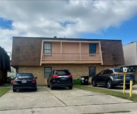 8038 Lacombe St, New Orleans, LA 70127