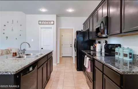Entry Way - 204 Stanwell Ave, Duson, LA 70529 photo 2 of 6