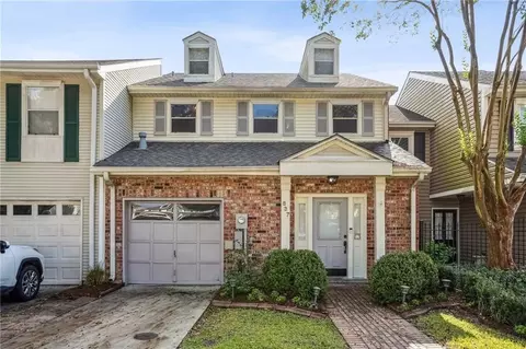 837 Old Metairie Dr, Metairie, LA 70001