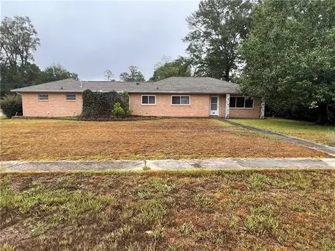 308 N Laurel St, Amite, LA 70422