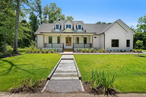 641 Loggers Cir, Mandeville, LA 70471