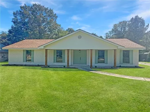 301 Steele Rd, Slidell, LA 70461