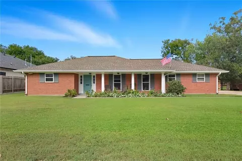 134 Vogt Dr, Belle Chasse, LA 70037