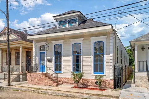 2020 Mandeville St, New Orleans, LA 70117