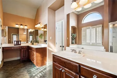 Bath - 250 E Augusta Ln, Slidell, LA 70458 photo 1 of 4