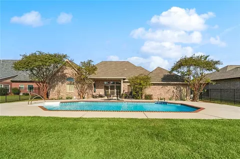 Exterior - 250 E Augusta Ln, Slidell, LA 70458 photo 6 of 11