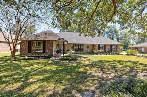 39084 Everett Ln, Ponchatoula, LA 70454