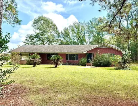 2532 S Columbia St, Bogalusa, LA 70427