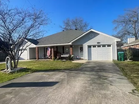 816 Eden Oaks Dr, Ponchatoula, LA 70454