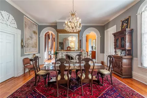Dining - 307 Oak St, Natchez, MS 39120 photo 4 of 4