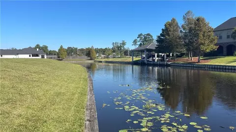21530 Blue Marlin Dr, Springfield, LA 70462 photo 2