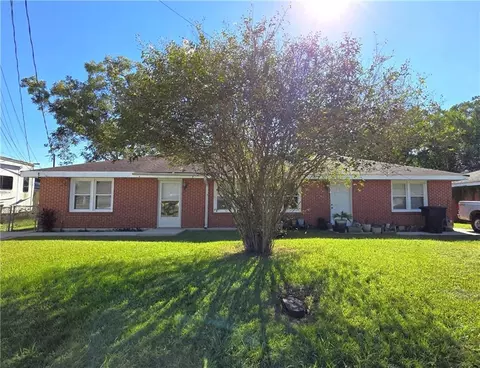 103 Live Oak Dr, Belle Chasse, LA 70037