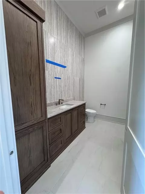 Bath - 54 Thunderbird Dr, Covington, LA 70433 photo 5 of 16