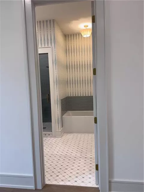Bath - 54 Thunderbird Dr, Covington, LA 70433 photo 10 of 16