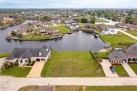 504 Logan Island Ct, Slidell, LA 70458