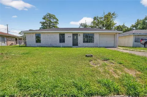 203 Fairmont Dr, Houma, LA 70360
