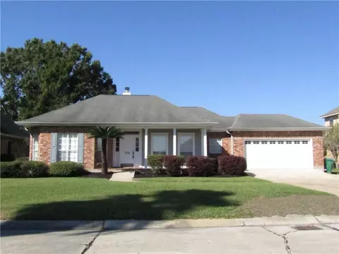 3528 Lake Lynn Dr, Gretna, LA 70056