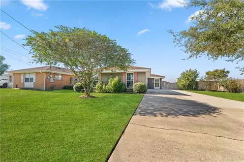 108 Rho St, Belle Chasse, LA 70037
