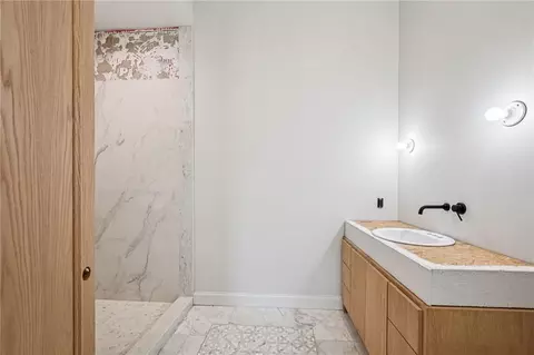 Bath - 23160 Lowe Davis Rd, Covington, LA 70435 photo 3 of 4