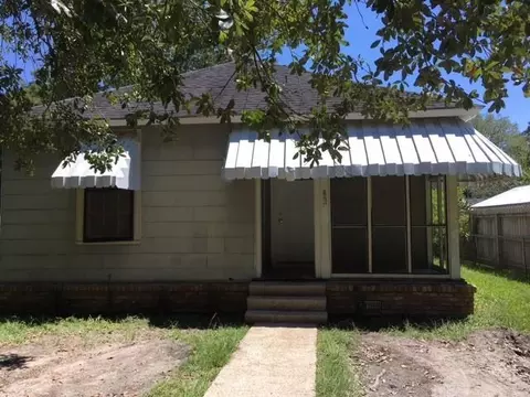622 C Ave, Bogalusa, LA 70427