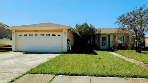 2552 E Catawba Dr, Harvey, LA 70058