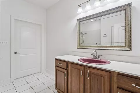 Bath - 299 Carr Dr, Slidell, LA 70458 photo 2 of 2