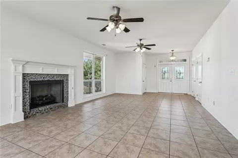 Living - 299 Carr Dr, Slidell, LA 70458 photo 2 of 2