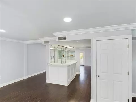 Living - 69027 Riverbend Dr, Covington, LA 70433 photo 3 of 5