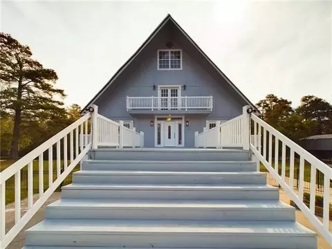 Exterior - 69027 Riverbend Dr, Covington, LA 70433 photo 3 of 4