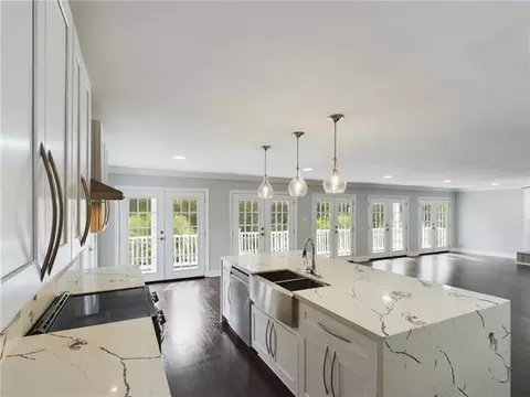 Kitchen - 69027 Riverbend Dr, Covington, LA 70433 photo 5 of 5