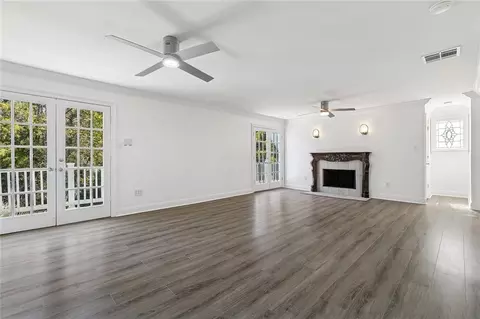 Living - 69027 Riverbend Dr, Covington, LA 70433 photo 7 of 11