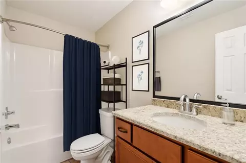 Bath - 73121 Pruden Rd, Covington, LA 70435 photo 1 of 3