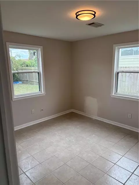 117 Portage Pl, New Orleans, LA 70119