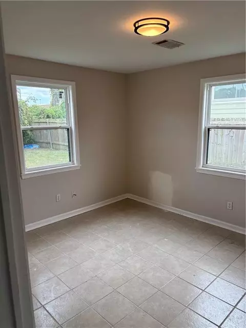 117 Portage Pl, New Orleans, LA 70119